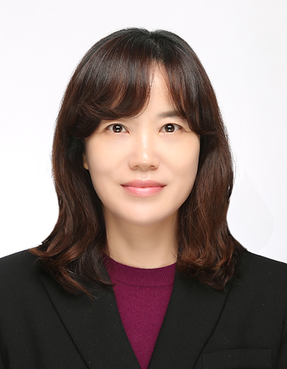 이윤정 직원